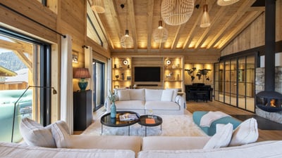 3D Tour: Chalet Ranch