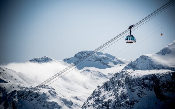 Join our dynamic sales team in the heart of the Alps