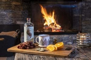 Ingredients for an alcohol-free cocktail by the fire